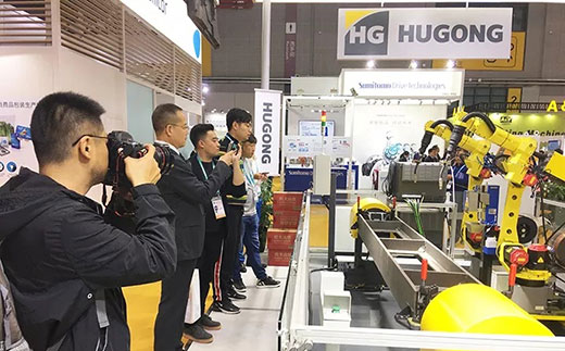 第二届进博会浙江日报拍摄平博意大利CEA展位